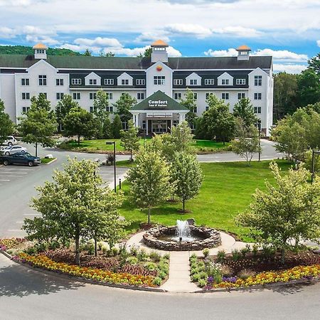 Comfort Inn & Suites Near Burke Mountain Сент-Джонсбері Екстер'єр фото